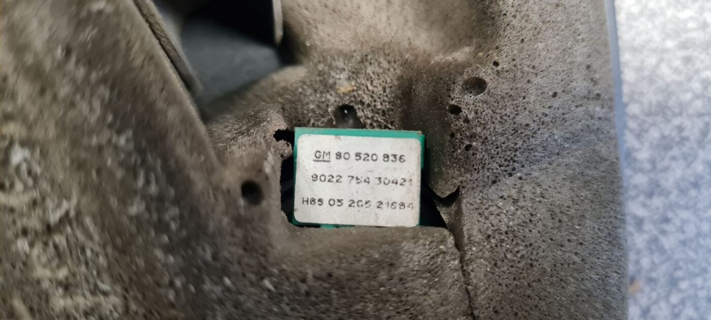 Durvju spoguļa apdares uzlika salonā (ar skaļruni) priekš OPEL VECTRA C 2006