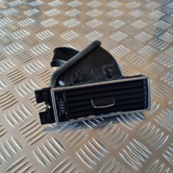 Mērinstrumentu paneļa gaisa vads, pa labi priekš AUDI A6 2008