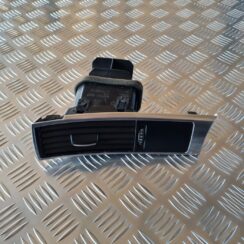 Mērinstrumentu paneļa gaisa vads, pa kreisi priekš AUDI A6 2008