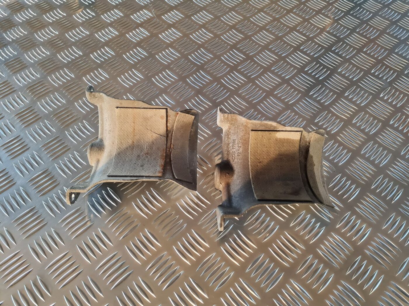 Pusass aizsargs priekš AUDI A6 2008