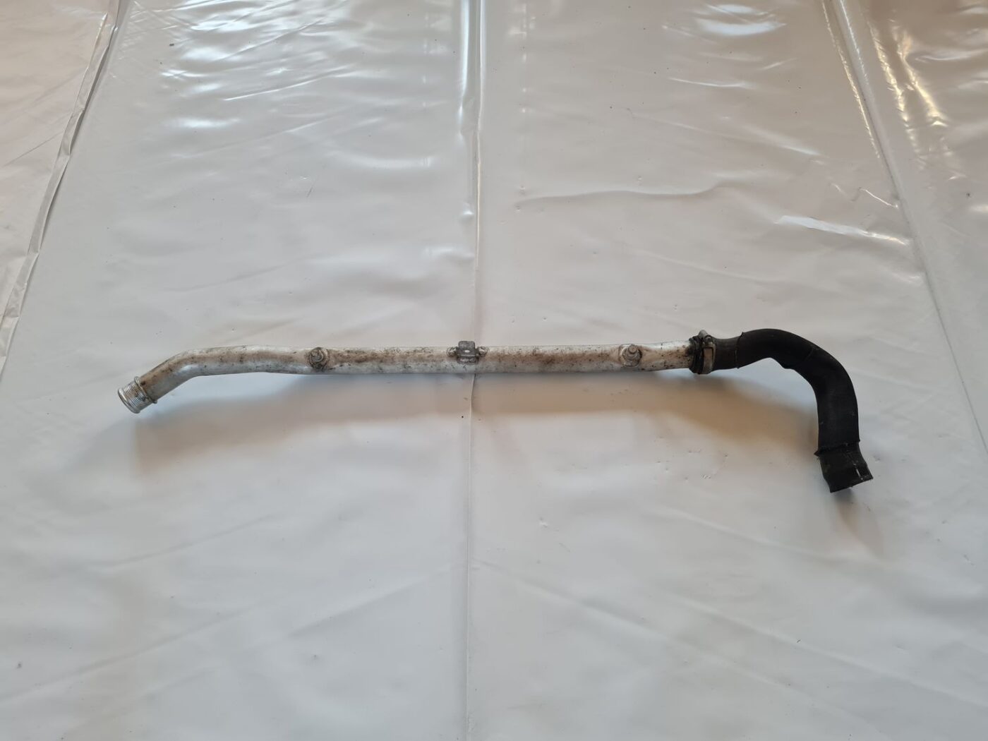 Interkulera caurule priekš AUDI A6 2008 1 Interkulera caurule priekš AUDI A6 2008