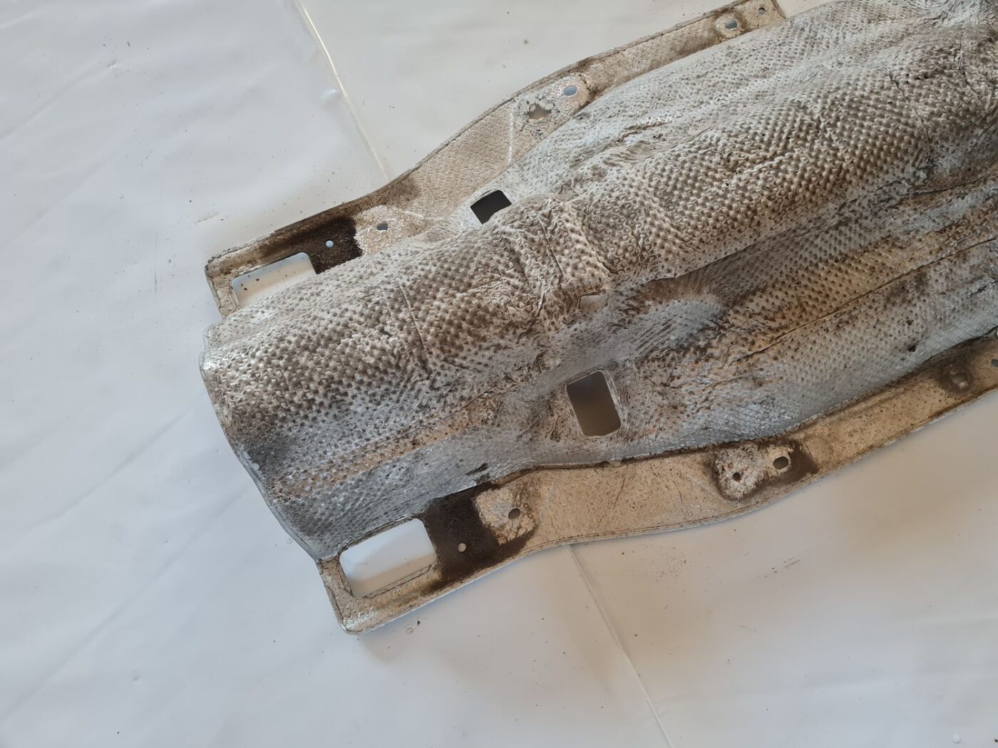 Izpūtēja sistēmas karstuma aizsargs priekš AUDI A6 2008