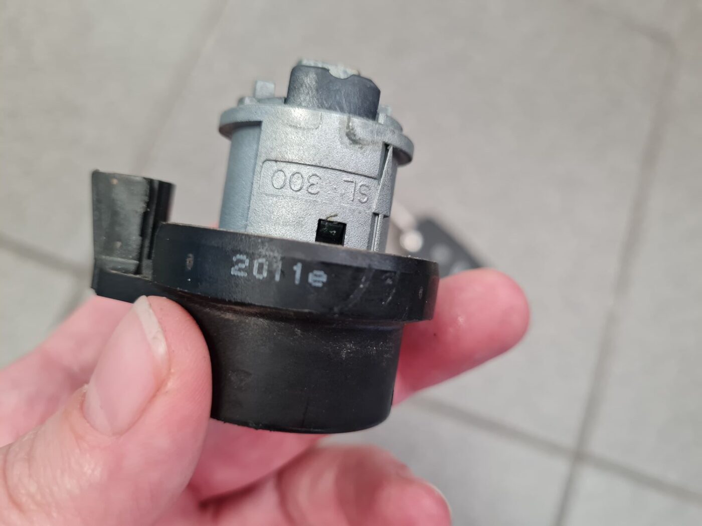 Aizdedzes slēdzene priekš VW POLO 2011 3 Aizdedzes slēdzene priekš VW POLO 2011