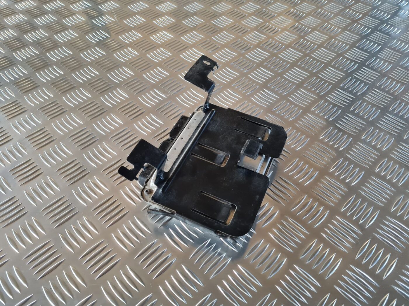 Dzinēja vadības bloks priekš VW GOLF IV 1999 3 Dzinēja vadības bloks priekš VW GOLF IV 1999