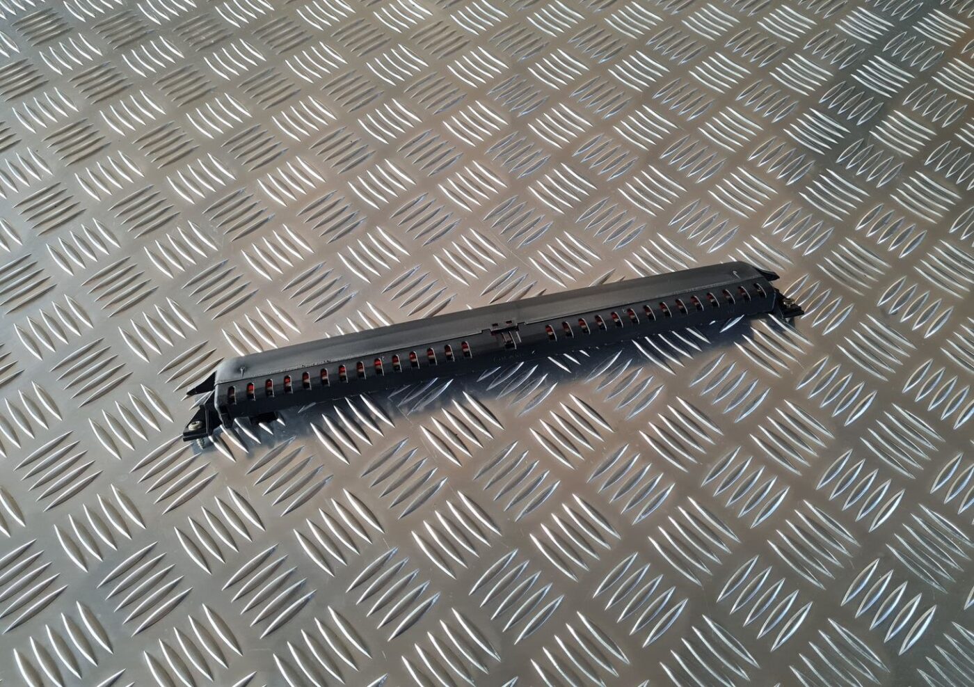 Stop signāls priekš VW GOLF IV 1999 3 Stop signāls priekš VW GOLF IV 1999