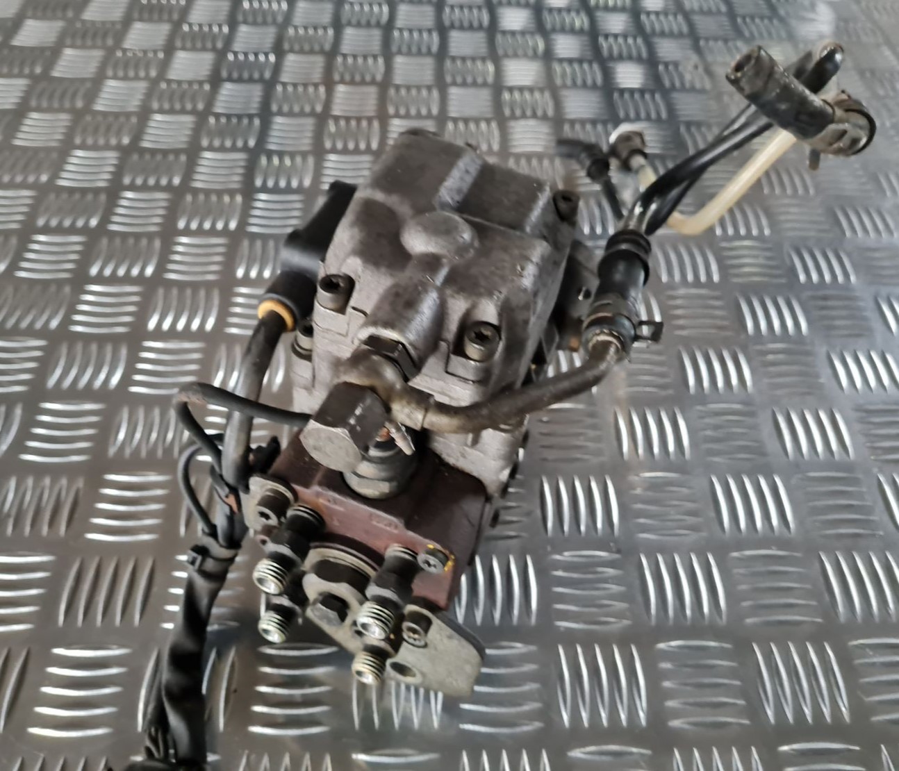 Augstspiediena degvielas sūknis priekš VW GOLF IV 1999