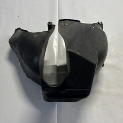 Aizmugurējais labais paspārns priekš AUDI A4 2000 AVANT