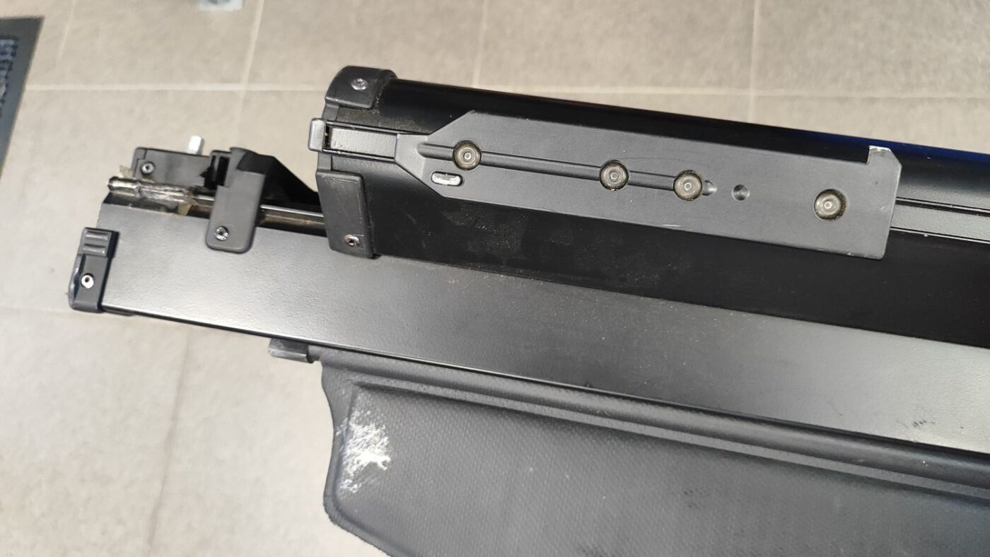 Bagāžnieka žalūzija priekš BMW 320D E46 2004 TOURING 4 Bagāžnieka žalūzija priekš BMW 320D E46 2004 TOURING