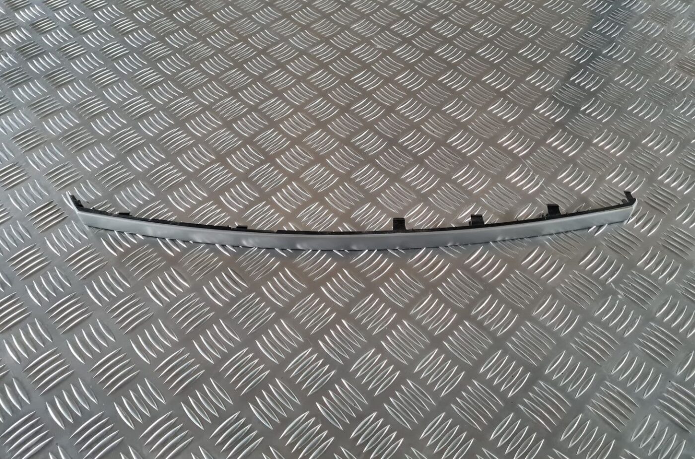 Mērinstrumentu paneļa dekoratīvā uzlika priekš OPEL MERIVA 2004 1 Mērinstrumentu paneļa dekoratīvā uzlika priekš OPEL MERIVA 2004