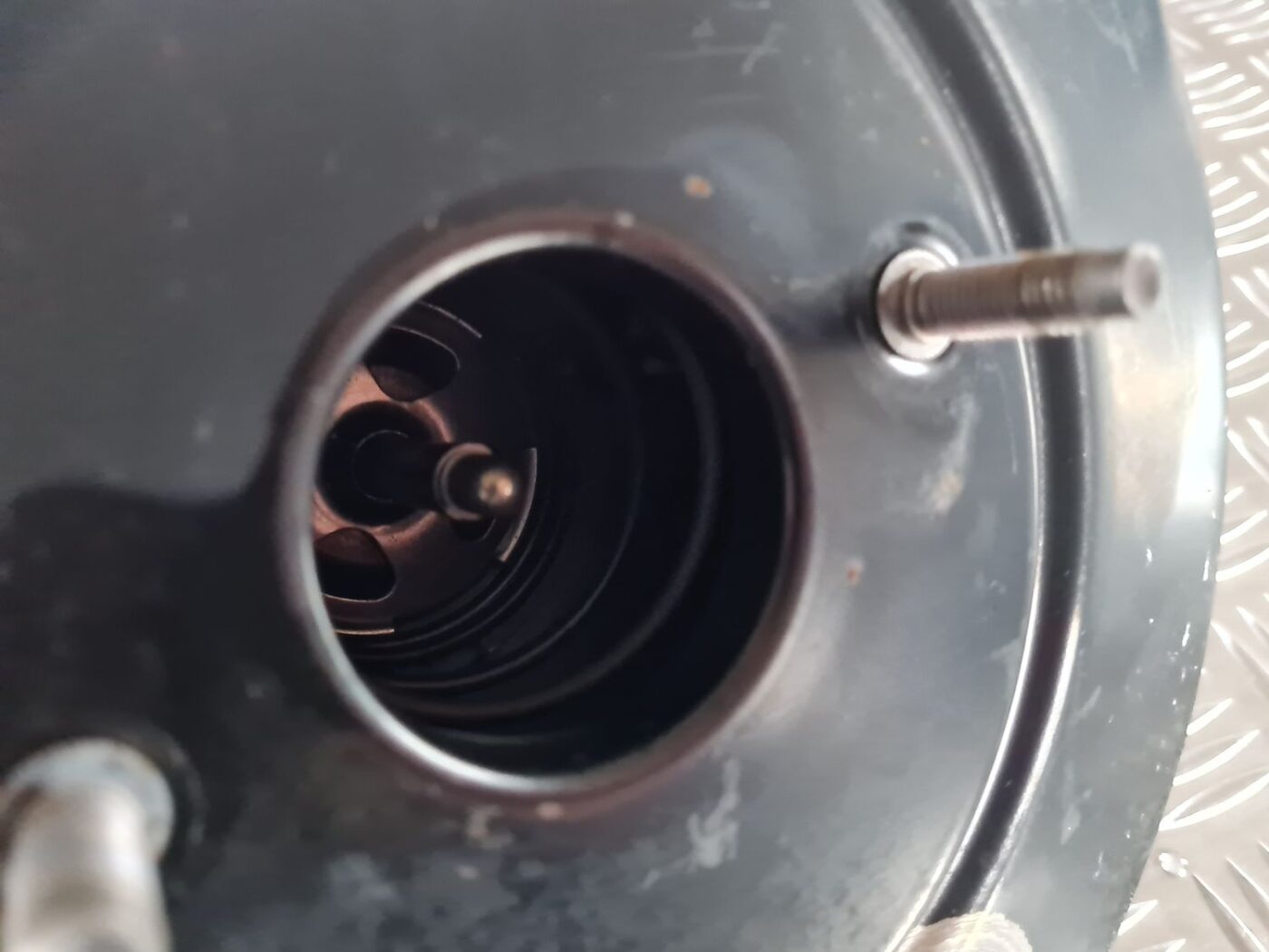 Vakuuma bremžu pastiprinātājs priekš OPEL MERIVA 2004