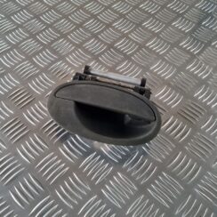 Priekšējāis labais durvju rokturis priekš OPEL MERIVA 2004