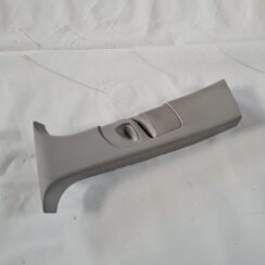 Vidējas salona statnes apdare priekš OPEL MERIVA 2004