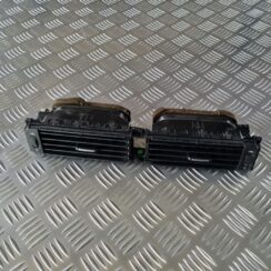 Mērinstrumentu paneļa gaisa vads, centrā priekš VOLVO S80 2007 Black