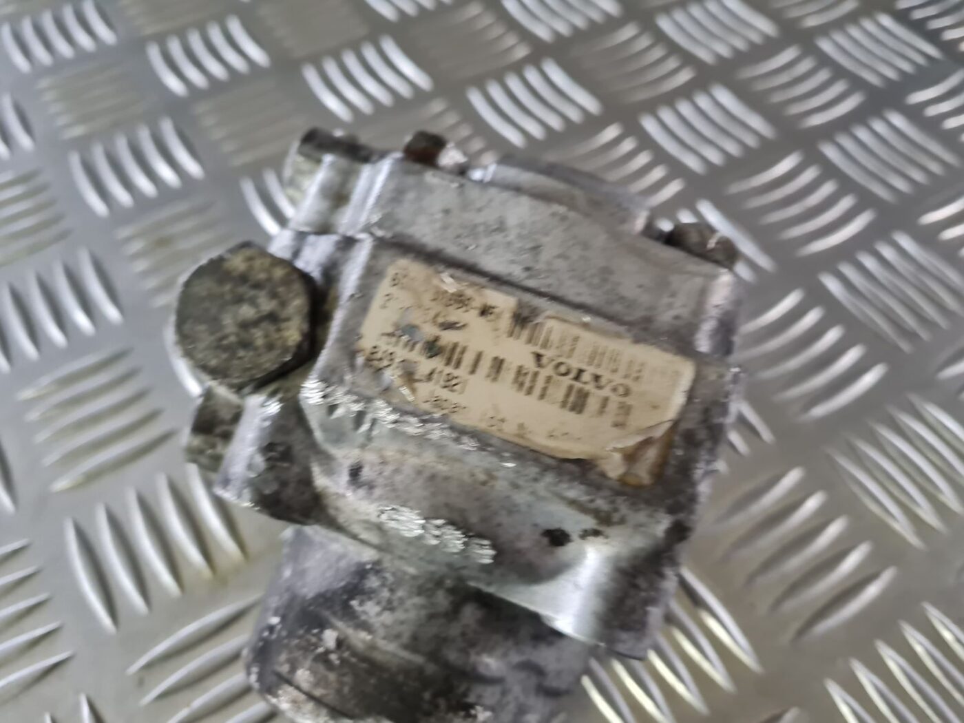 Hidrauliskais pastiprinātājs priekš VOLVO S80 2007 Black 4 Hidrauliskais pastiprinātājs priekš VOLVO S80 2007 Black