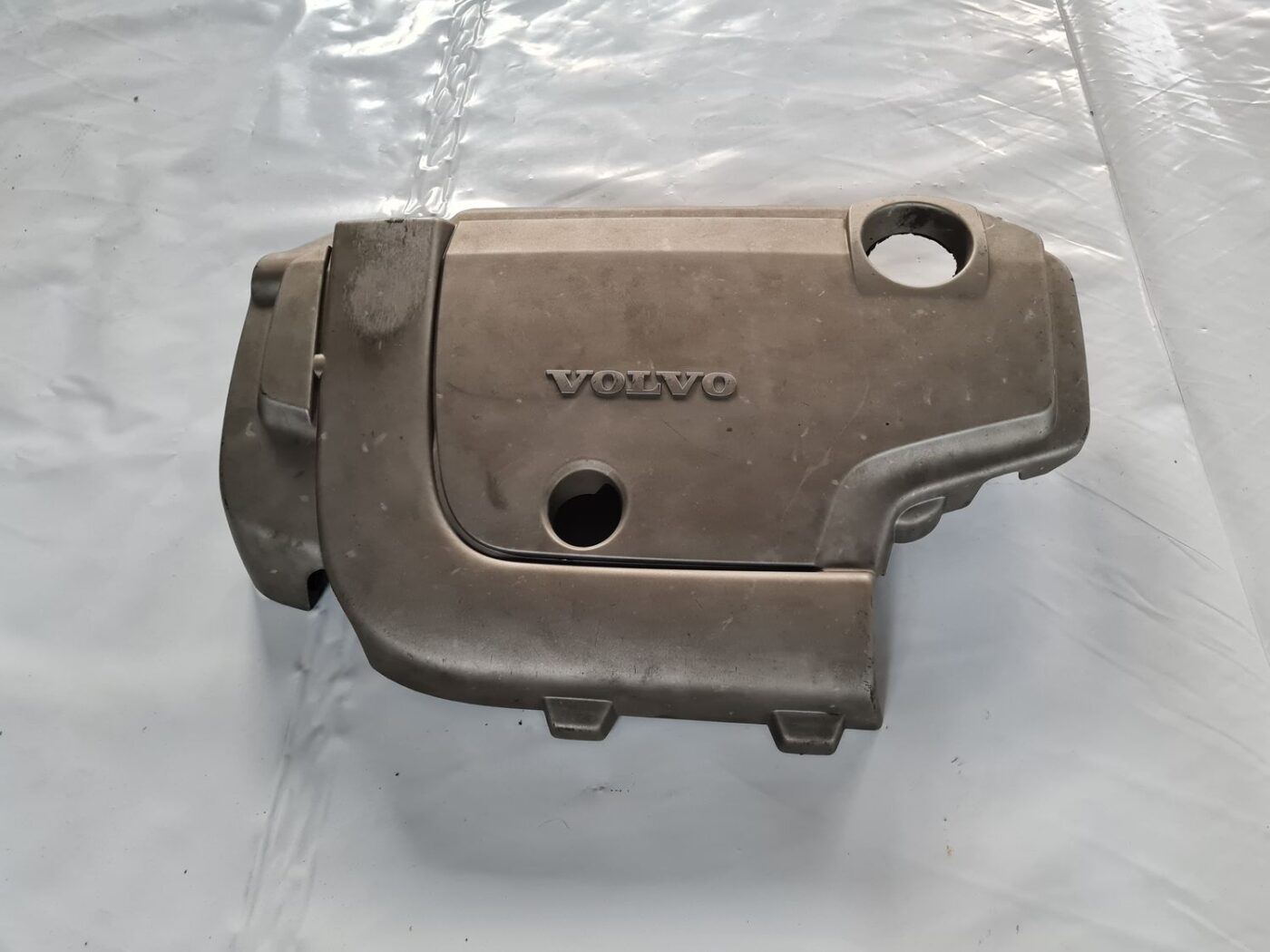 Dzinēja dekoratīvais vāks priekš VOLVO S80 2007 Black 1 Dzinēja dekoratīvais vāks priekš VOLVO S80 2007 Black