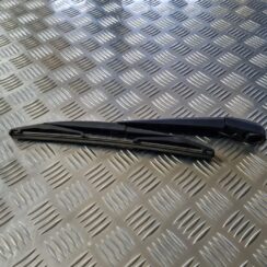 Aizmugurējā loga tīrītāja slotiņa priekš TOYOTA AVENSIS 2010