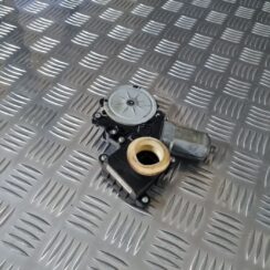 Elektrisko stiklu motors priekš TOYOTA AVENSIS 2010