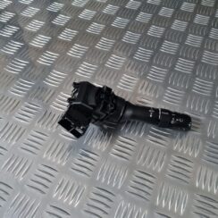 Stikla tīrītāja slēdzis priekš TOYOTA AVENSIS 2010