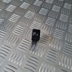 Lukturu augstuma regulēšanas poga priekš TOYOTA AVENSIS 2010