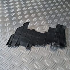 Ieplūdes gaisa deflektors/Difuzors priekš TOYOTA AVENSIS 2010