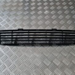 Bufera reste priekš TOYOTA AVENSIS 2010