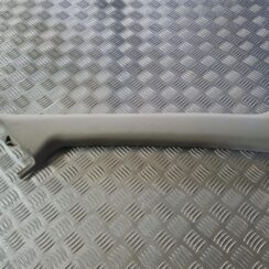 Priekšējas salona statnes apdare priekš TOYOTA AVENSIS 2010