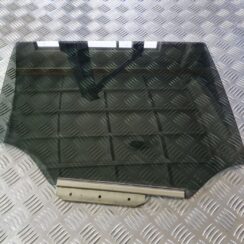 Aizmugurējo labo durvju stikls priekš TOYOTA AVENSIS 2010