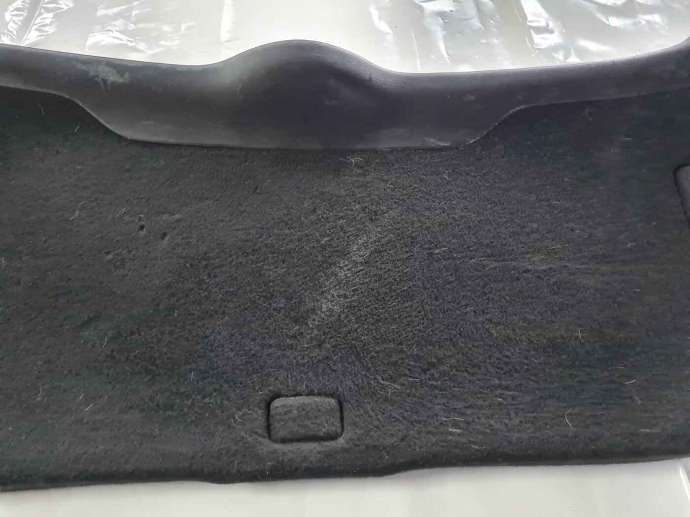 Bagāžnieka vāka liela apdare priekš TOYOTA AVENSIS 2010