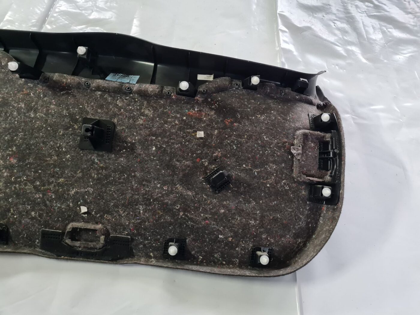 Bagāžnieka vāka liela apdare priekš TOYOTA AVENSIS 2010