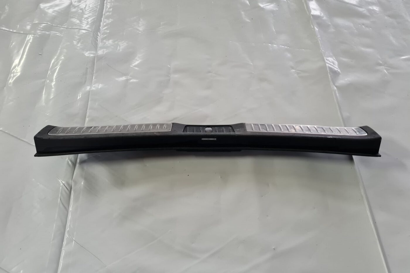 Bagažnieka nodalījuma sliekšņa uzlika priekš TOYOTA AVENSIS 2010