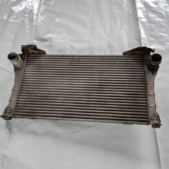 Interkūleris priekš TOYOTA AVENSIS 2010