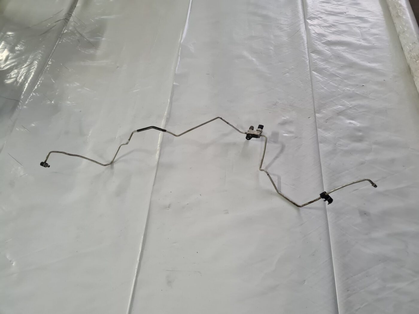 Gaisa kondicioniera galvenā caurule priekš TOYOTA AVENSIS 2010 1 Gaisa kondicioniera galvenā caurule priekš TOYOTA AVENSIS 2010