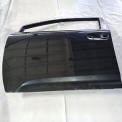 Priekšējās kreisās durvis priekš TOYOTA AVENSIS 2010