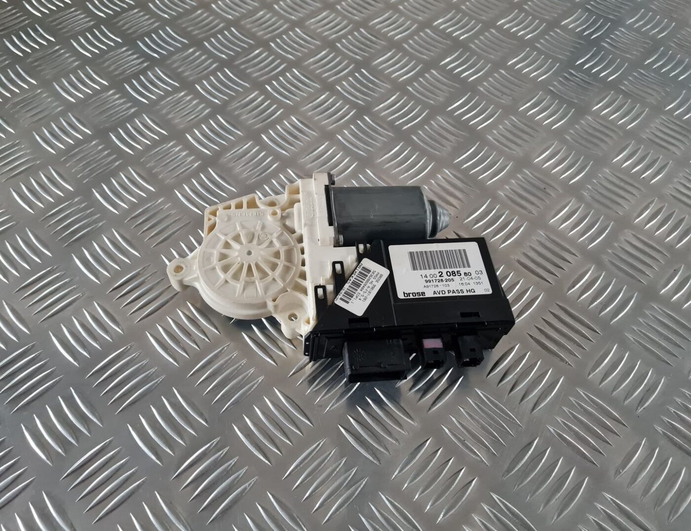 Elektrisko stiklu motors priekš CITROEN C8 2005 1 Elektrisko stiklu motors priekš CITROEN C8 2005