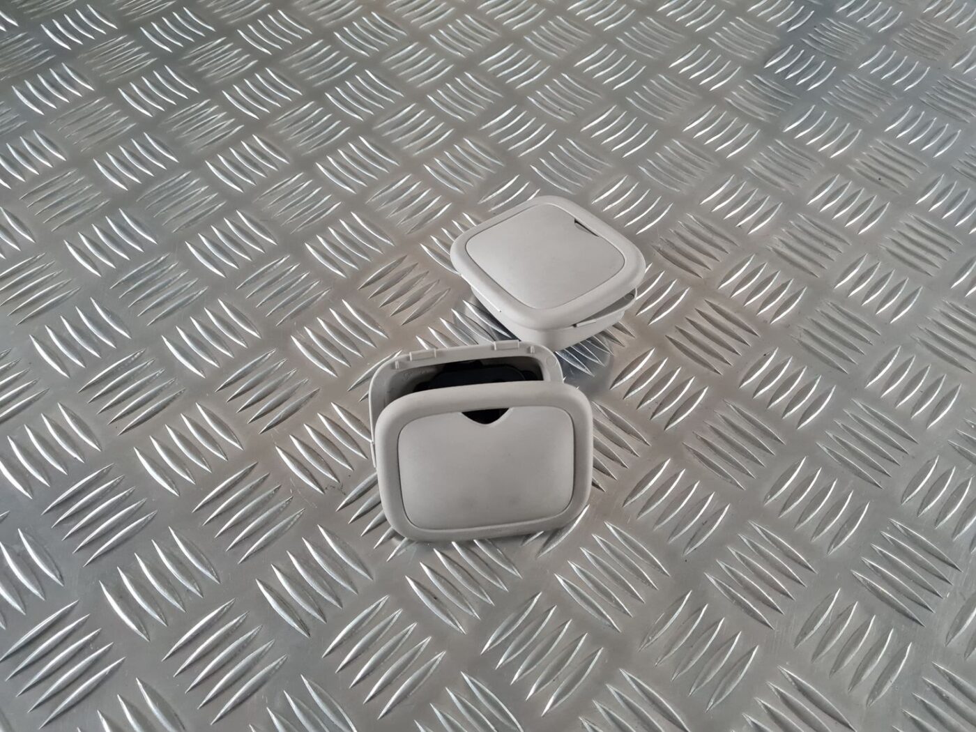 Salona āķis griestos priekš CITROEN C8 2005 2 Salona āķis griestos priekš CITROEN C8 2005