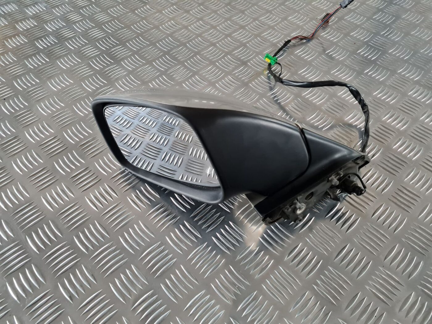 Ārējais spogulis, pa kreisi priekš CITROEN C8 2005