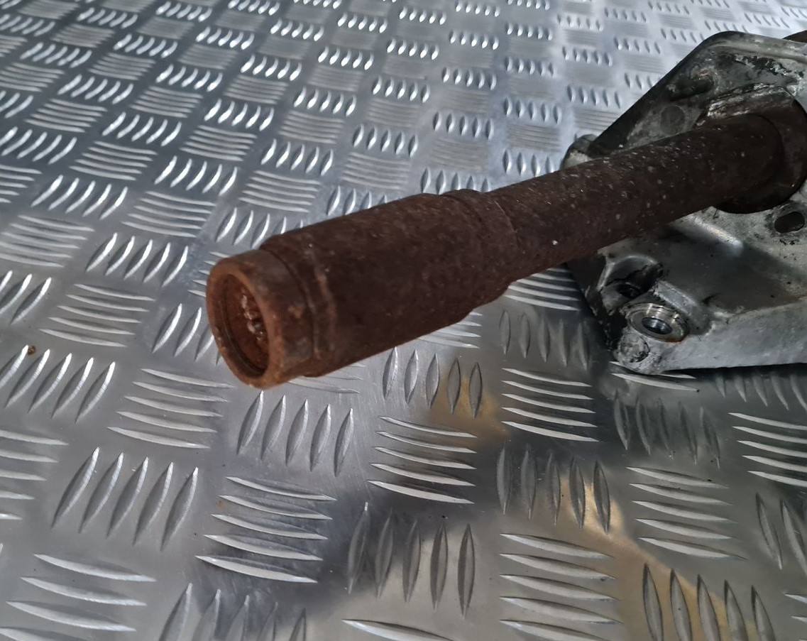 Pusass priekšēja labā priekš CITROEN C8 2005 4 Pusass priekšēja labā priekš CITROEN C8 2005