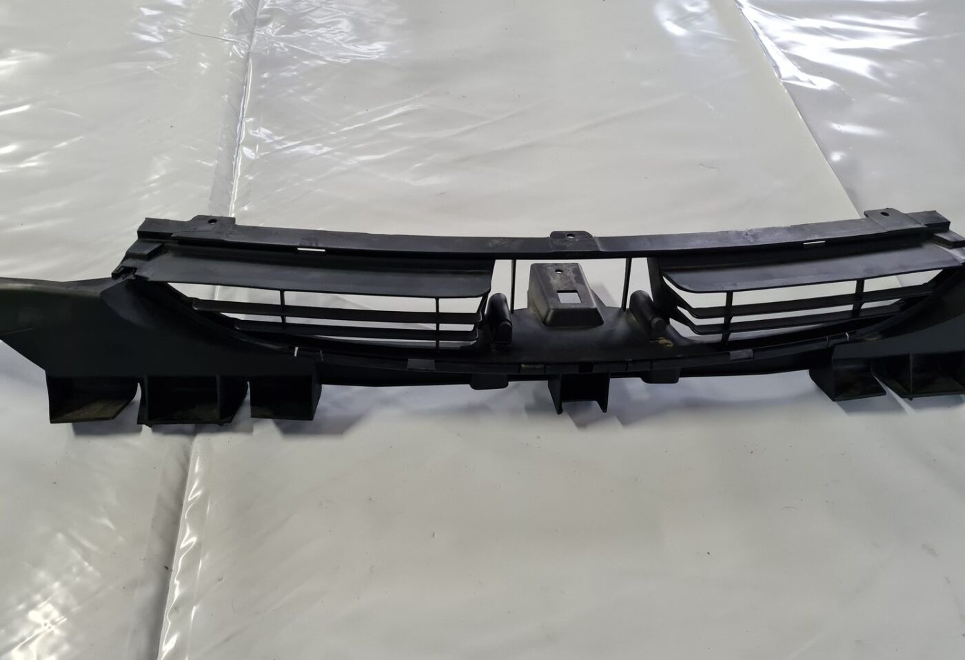 Radiatoru augšēja uzlika priekš CITROEN C8 2005 7 Radiatoru augšēja uzlika priekš CITROEN C8 2005