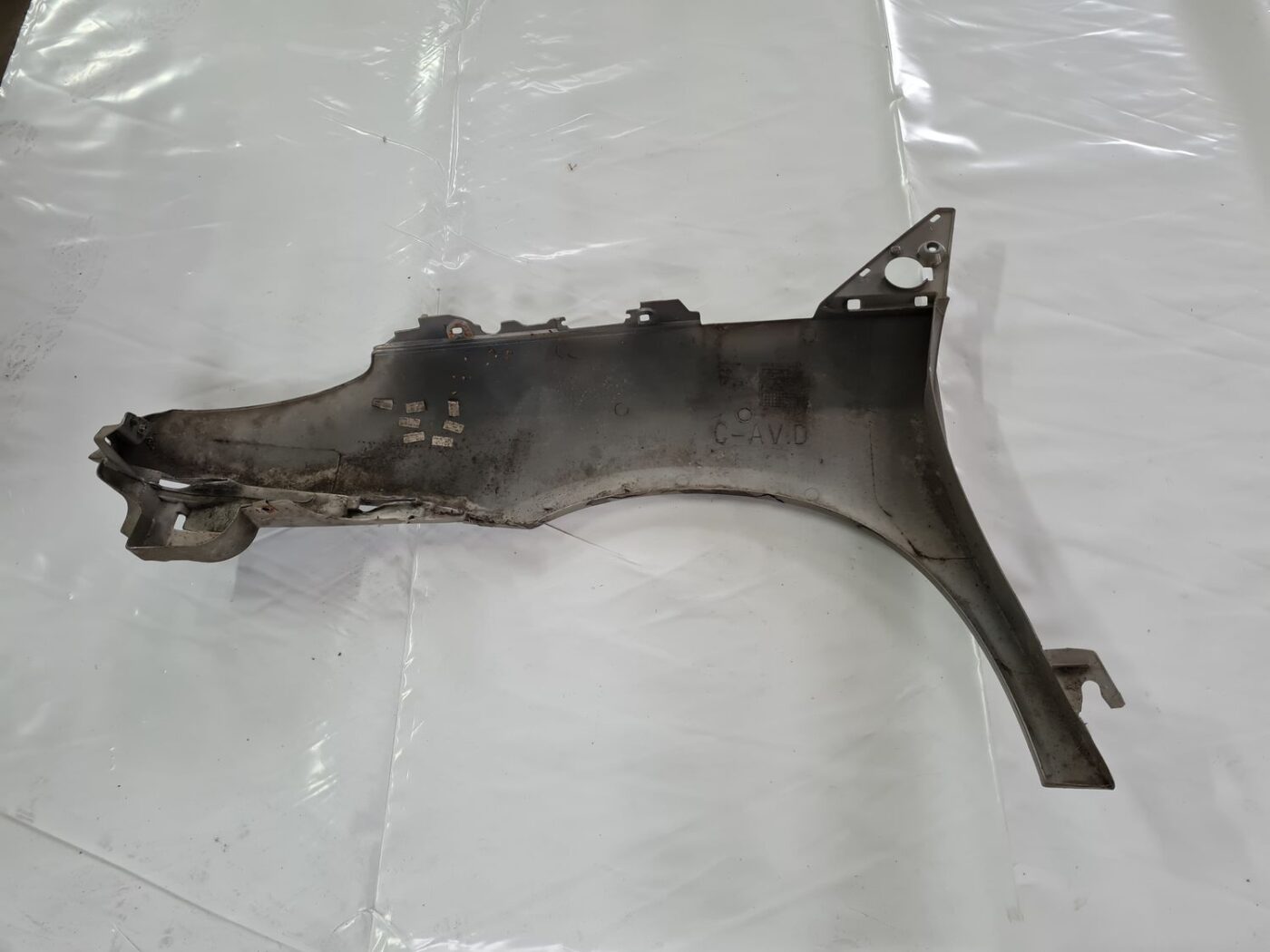 Priekšējais labais spārns priekš CITROEN C8 2005 4 Priekšējais labais spārns priekš CITROEN C8 2005