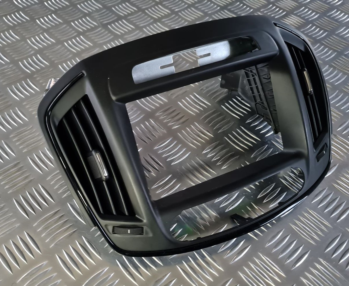 Mērinstrumentu paneļa gaisa vads, centrā priekš OPEL INSIGNIA 2016 2 Mērinstrumentu paneļa gaisa vads, centrā priekš OPEL INSIGNIA 2016