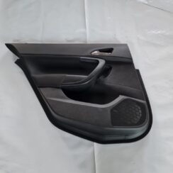 Aizmugurējo kreiso durvju apdare priekš OPEL INSIGNIA 2016