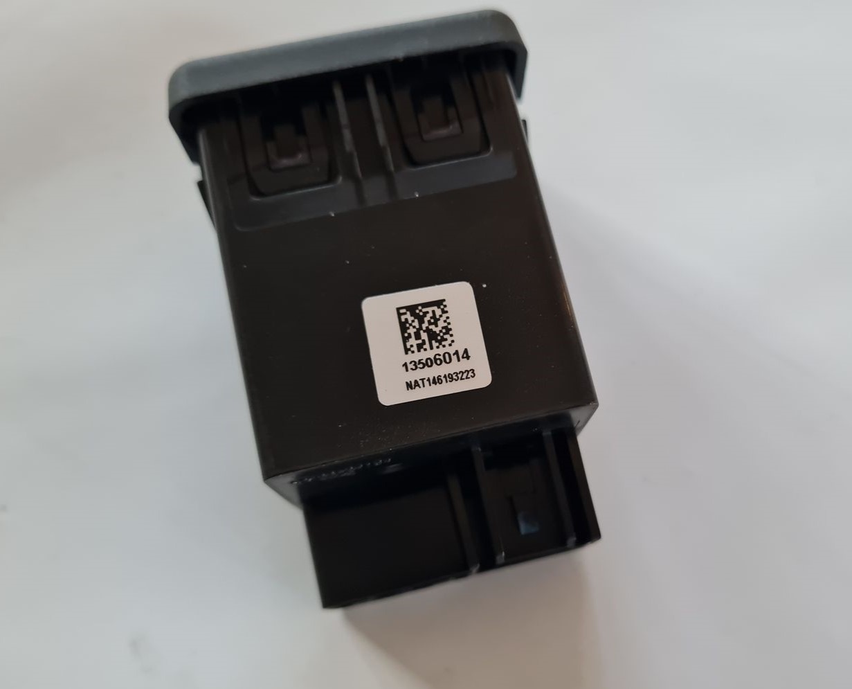 USB/AUX adapteris priekš OPEL INSIGNIA 2016