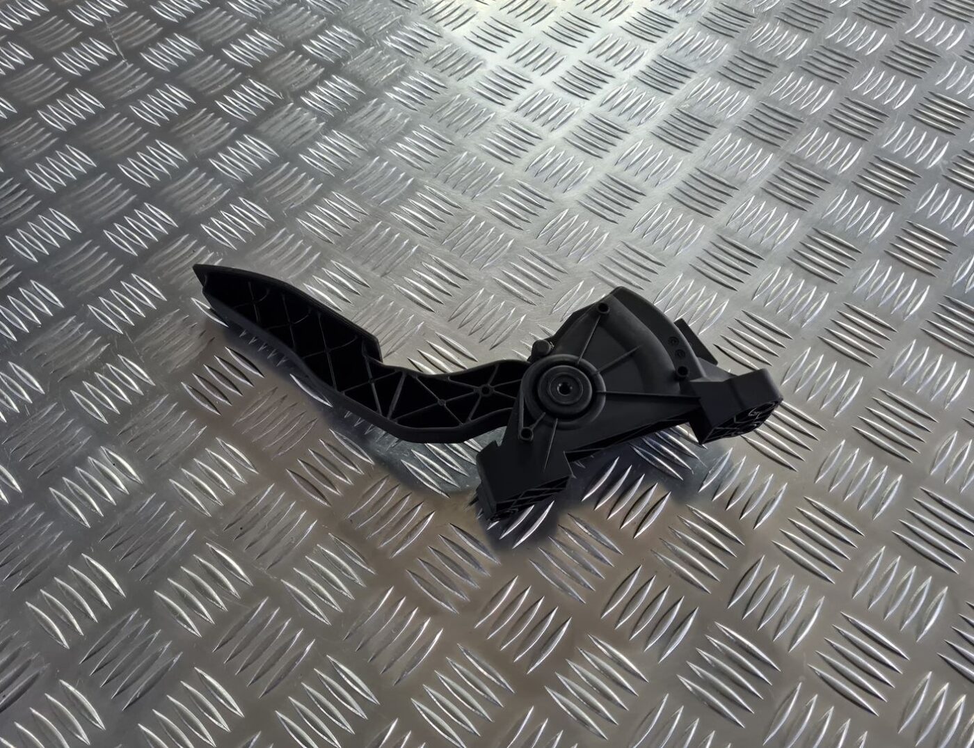 Gāzes pedālis priekš OPEL VECTRA C 2008 3 Gāzes pedālis priekš OPEL VECTRA C 2008