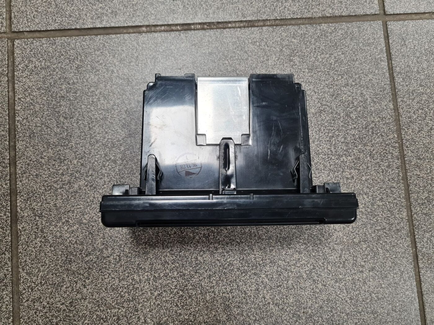 Displejs priekš VOLVO C30 2008 BLACK 2 Displejs priekš VOLVO C30 2008 BLACK