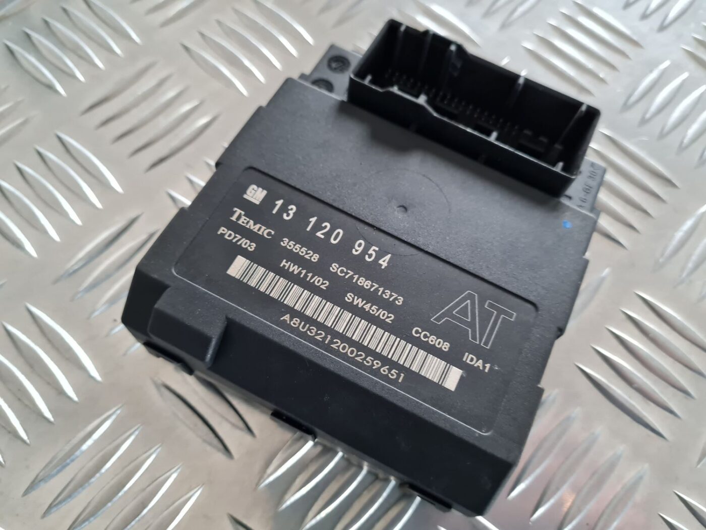 Komforta vadības bloks priekš OPEL VECTRA C 2002 2 Komforta vadības bloks priekš OPEL VECTRA C 2002