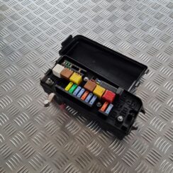 Drošinātāju bloks priekš OPEL VECTRA C 2002