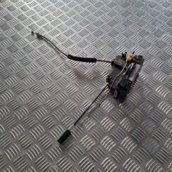 Priekšējo labo durvju slēdzene priekš OPEL VECTRA C 2002