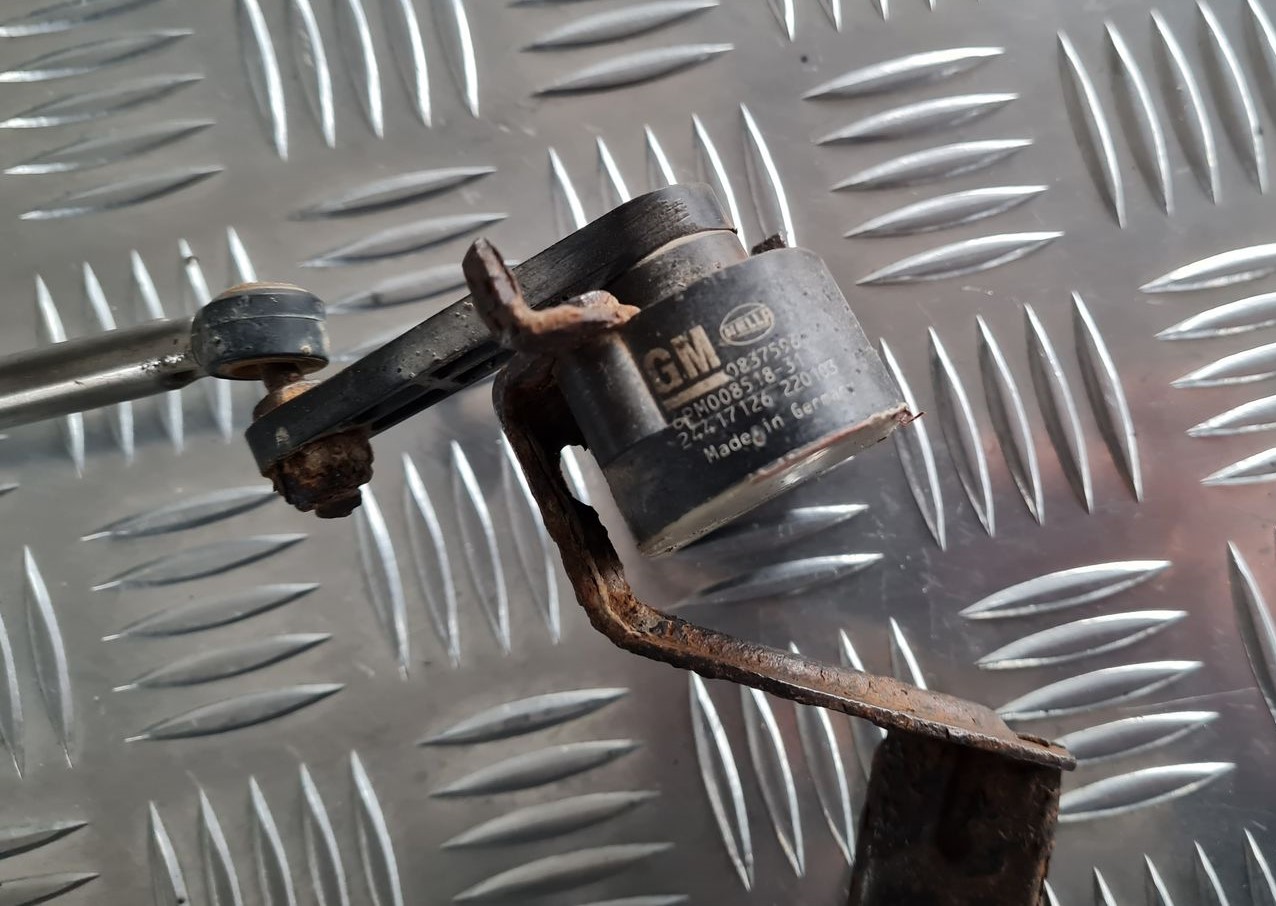 Lukturu diapazona korekcijas sensors, aizmugurē priekš OPEL VECTRA C 2002