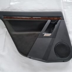 Aizmugurējo kreiso durvju apdare priekš OPEL VECTRA C 2002