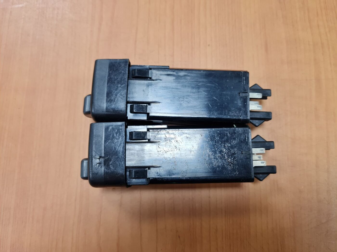 Sēdekļa ventilācijas poga priekš SAAB 9-5 1999 5 Sēdekļa ventilācijas poga priekš SAAB 9-5 1999